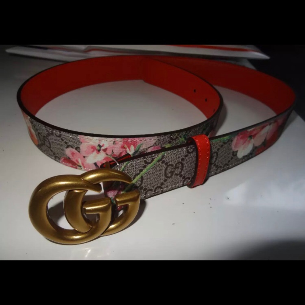 Gucci belt
